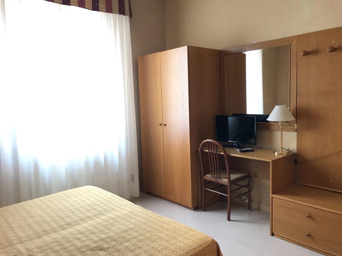 Hotel Rotelli Sale Marasino Kültér fotó